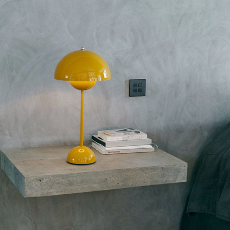 AuraGlow Versatile Lamp by Luxus Heim - Wireless and Vivid Colors for Any Setting