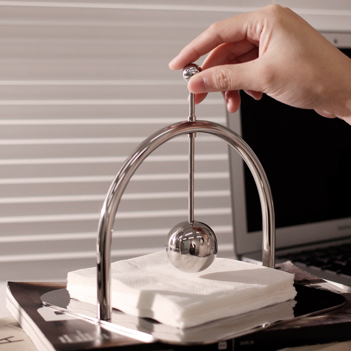 Modern Steel Napkin Holder in Silver - Luxus Heim