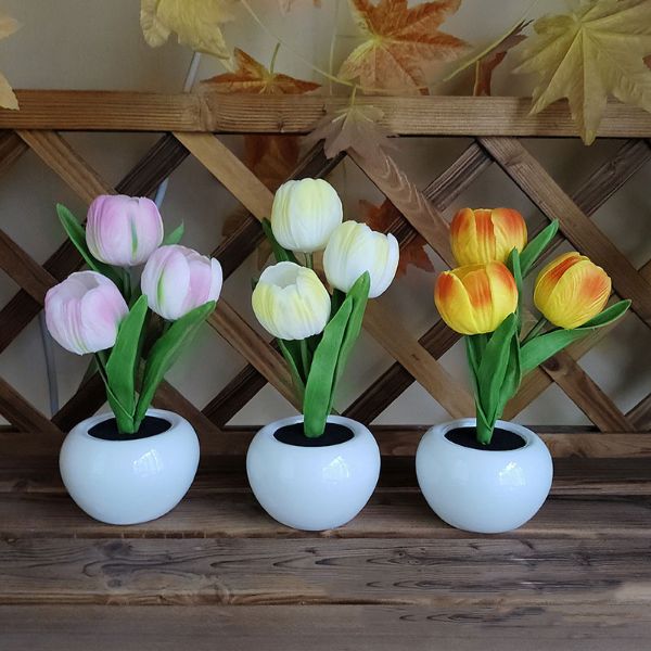 Bloom Bright LED Tulip Lamp