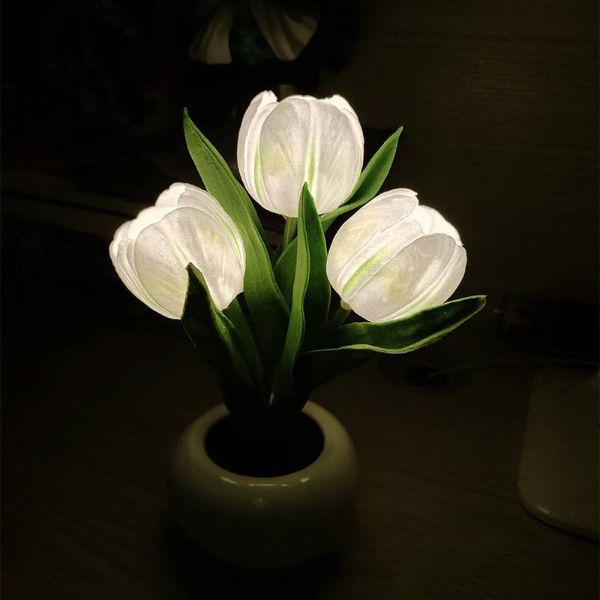 Bloom Bright LED Tulip Lamp