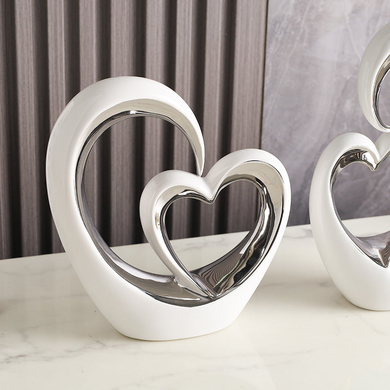 Luxury Heart-Shaped Ceramic Sculpture – Elegant Home & Wedding Décor Gift