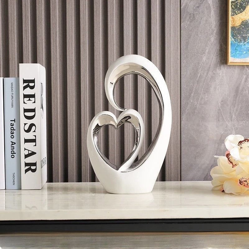 Luxury Heart-Shaped Ceramic Sculpture – Elegant Home & Wedding Décor Gift