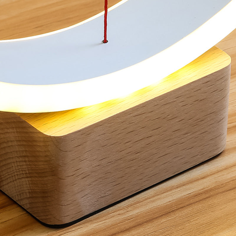 Unique Magnetic Heng Balance Lamp For Desk - Luxus Heim