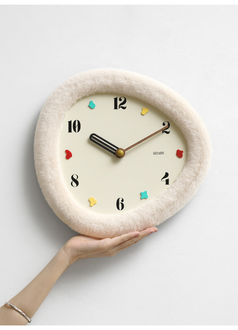 Cozy Fuzzy Wall Clock – Soft-Edged Modern Timepiece for Warm Interiors