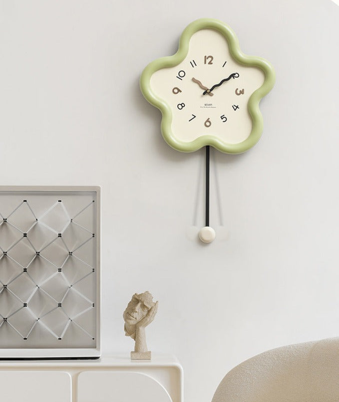 Bloom Pendulum Clock – Whimsical Flower-Inspired Design