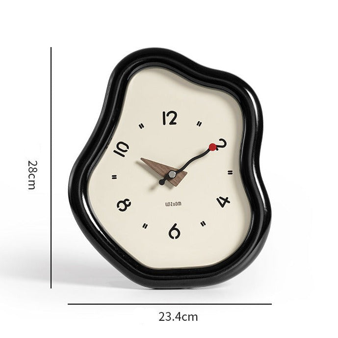 Liquid Time Desk Clock – Artistic Wavy Design for Modern Interiors