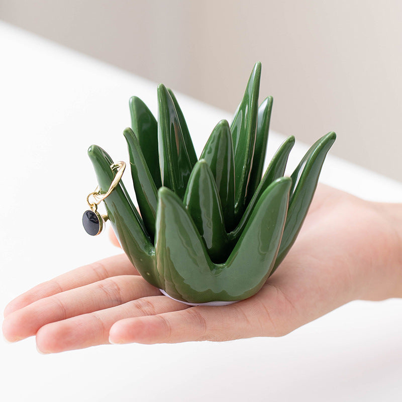 Aloe-Leaf Ceramic Jewelry Holder – Stylish Accessory Organizer