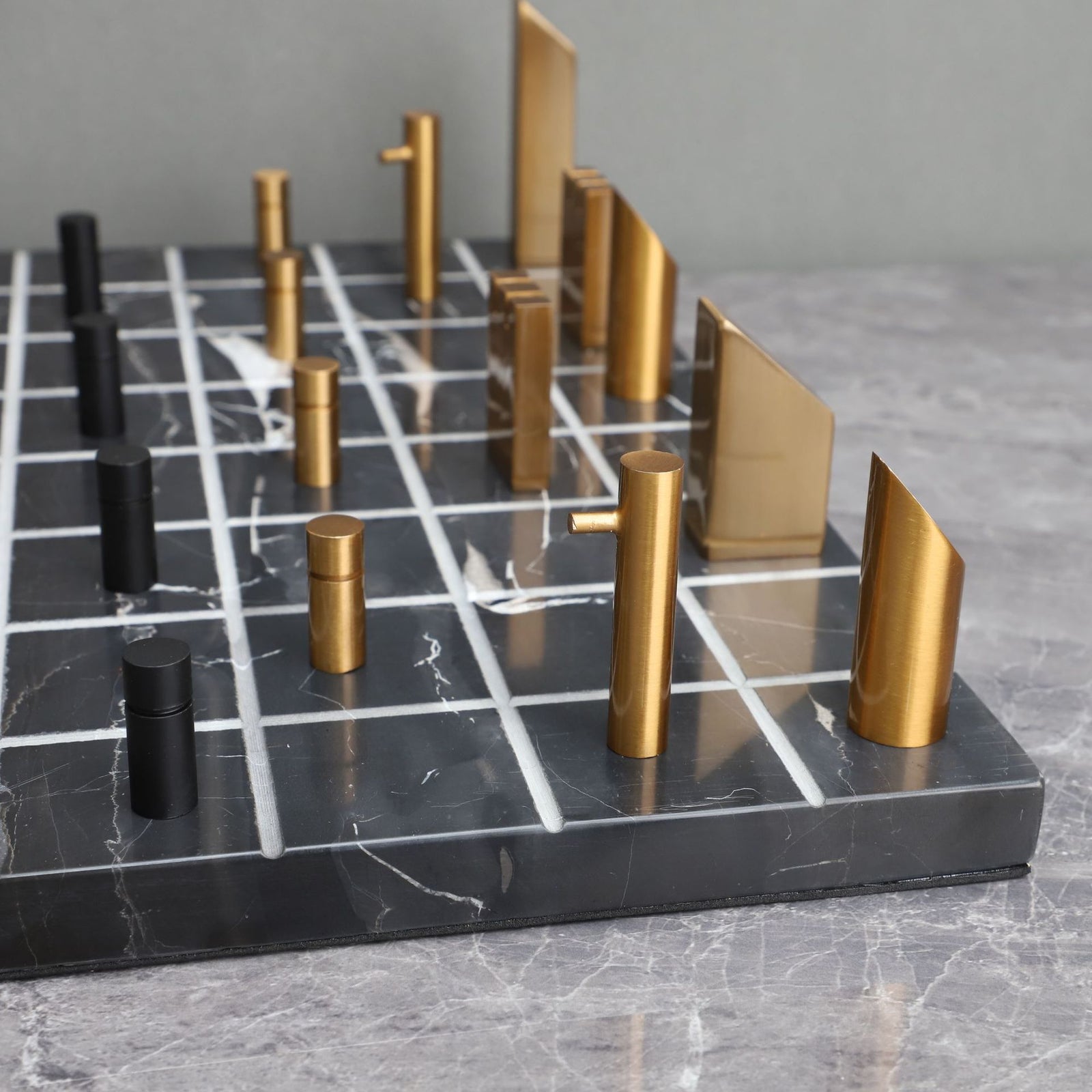 Metropolitan Chess Set – Modern Elegance for Game and Decor