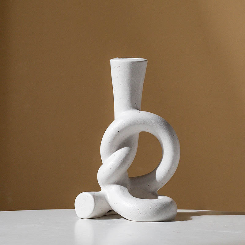 Modern Sculptural Knot Candle Holder – Minimalist Ceramic Decor