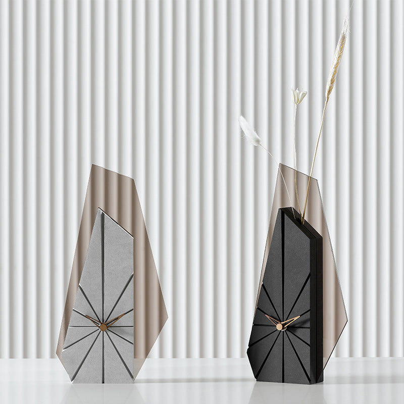 Modern Prism Vase Clock – Geometric Decor with Sleek Design