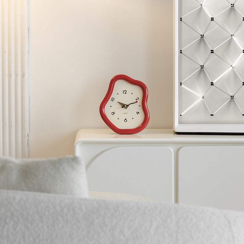 Wavy Aesthetic Table Clock – Retro Art-Inspired Design