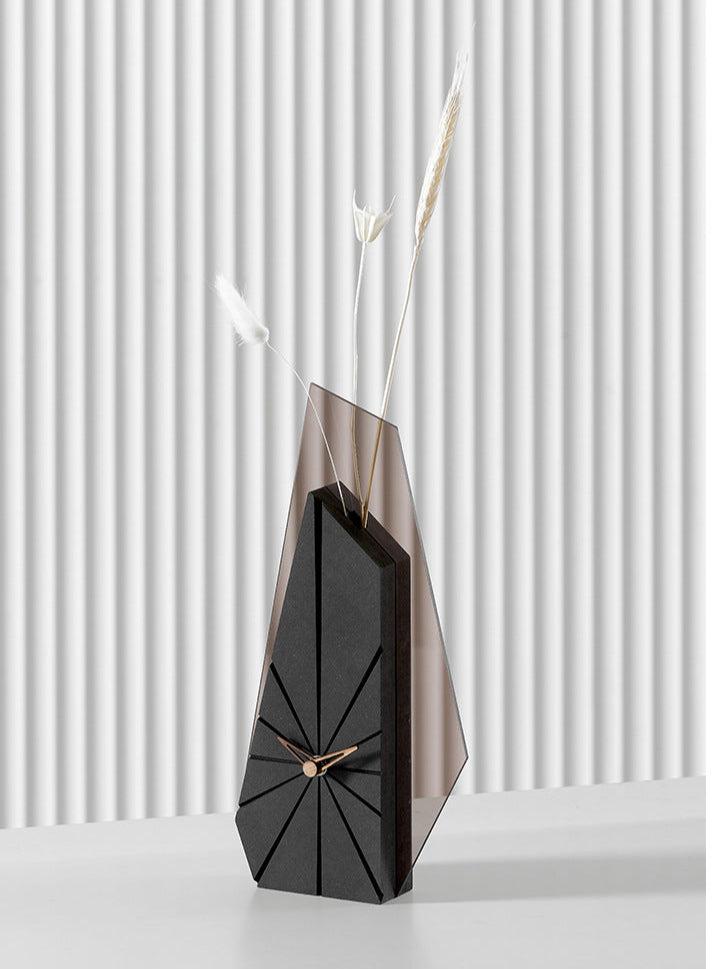 Modern Prism Vase Clock – Geometric Decor with Sleek Design