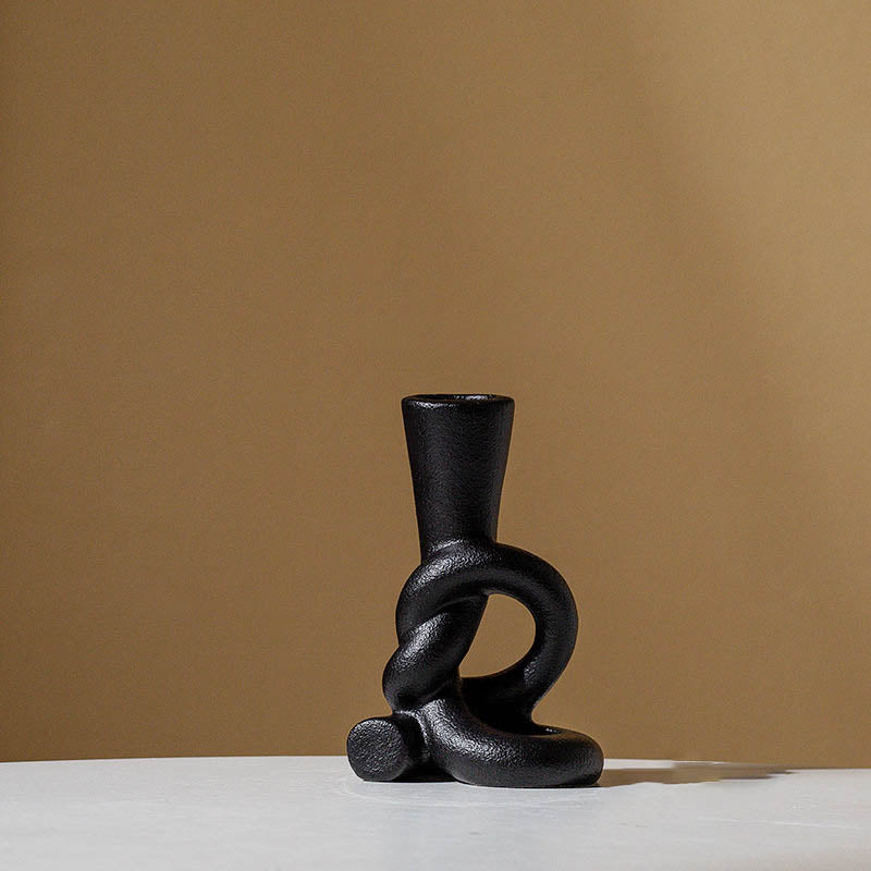 Modern Sculptural Knot Candle Holder – Minimalist Ceramic Decor