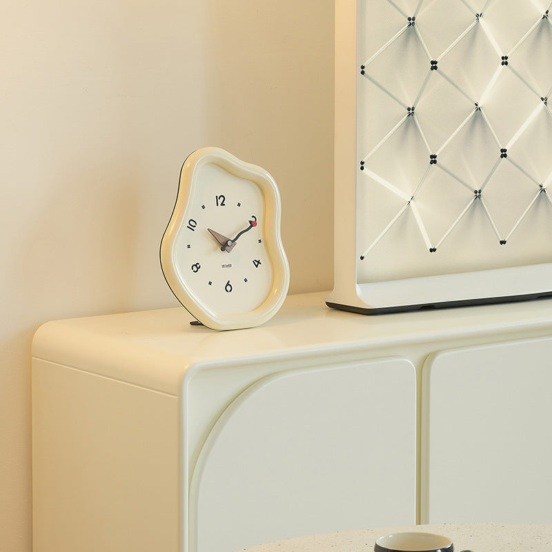 Wavy Aesthetic Table Clock – Retro Art-Inspired Design