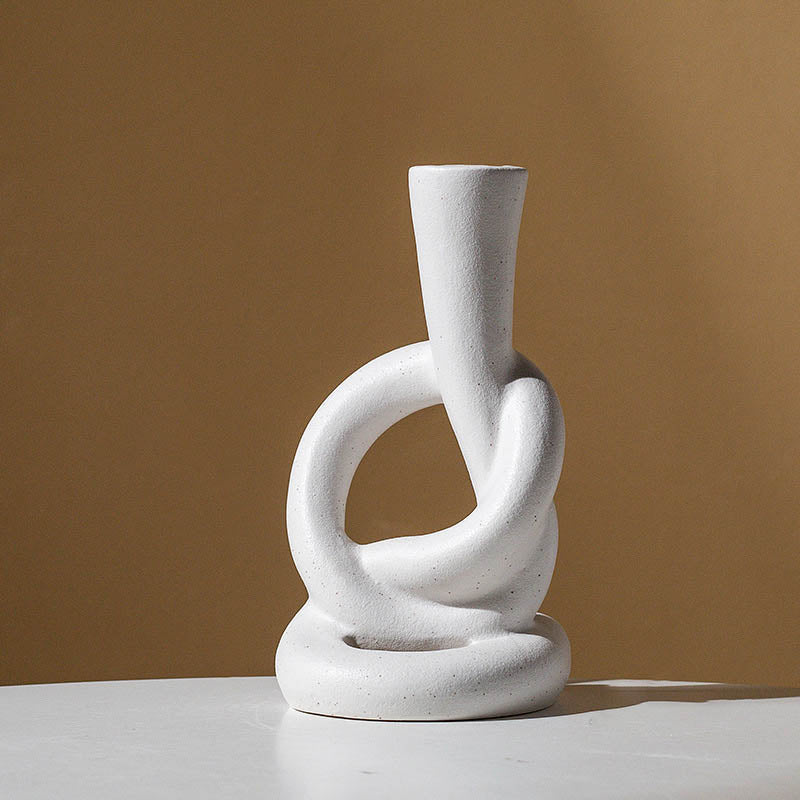 Modern Sculptural Knot Candle Holder – Minimalist Ceramic Decor