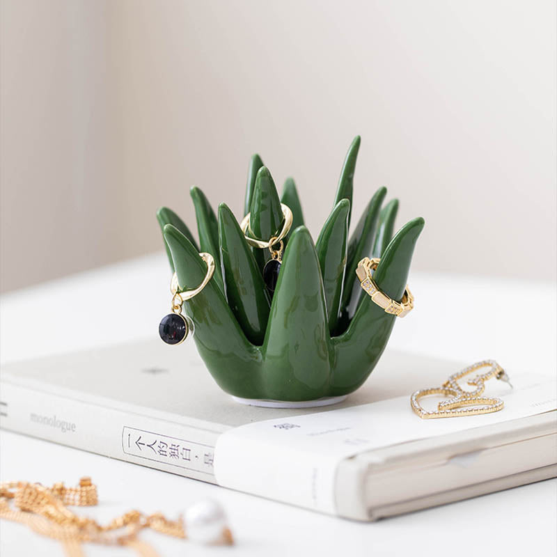 Aloe-Leaf Ceramic Jewelry Holder – Stylish Accessory Organizer