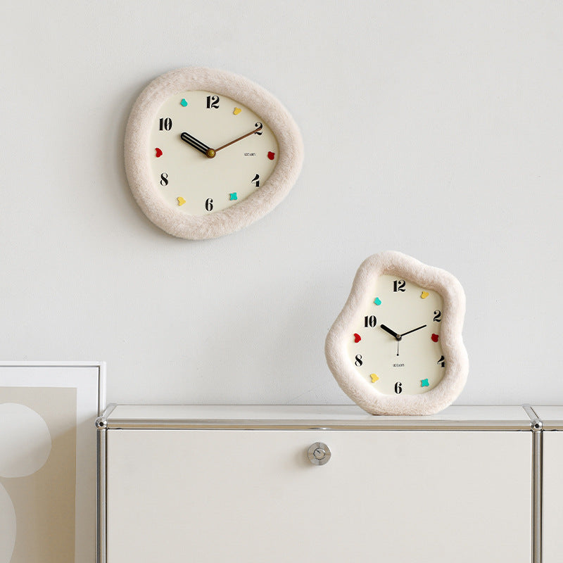 Cozy Fuzzy Wall Clock – Soft-Edged Modern Timepiece for Warm Interiors