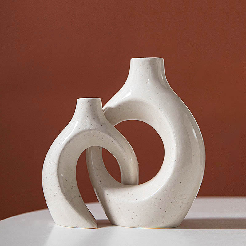 Modern Loop Ceramic Candle Holders Set – Stylish Minimalist Decor