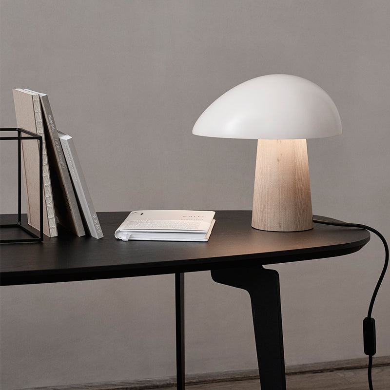 Unique Mushroom Shape of Elegant Fungi Desk Lamp