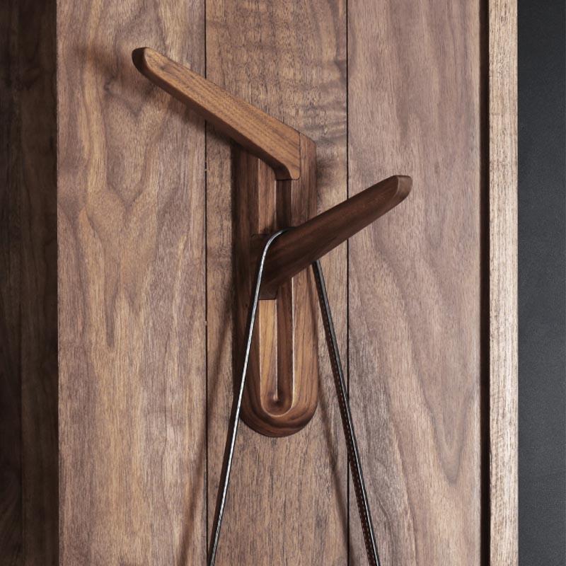 Y-Shaped Black Walnut Coat Hanger: Space-Saving & Stylish Wall Rack - Luxus  Heim