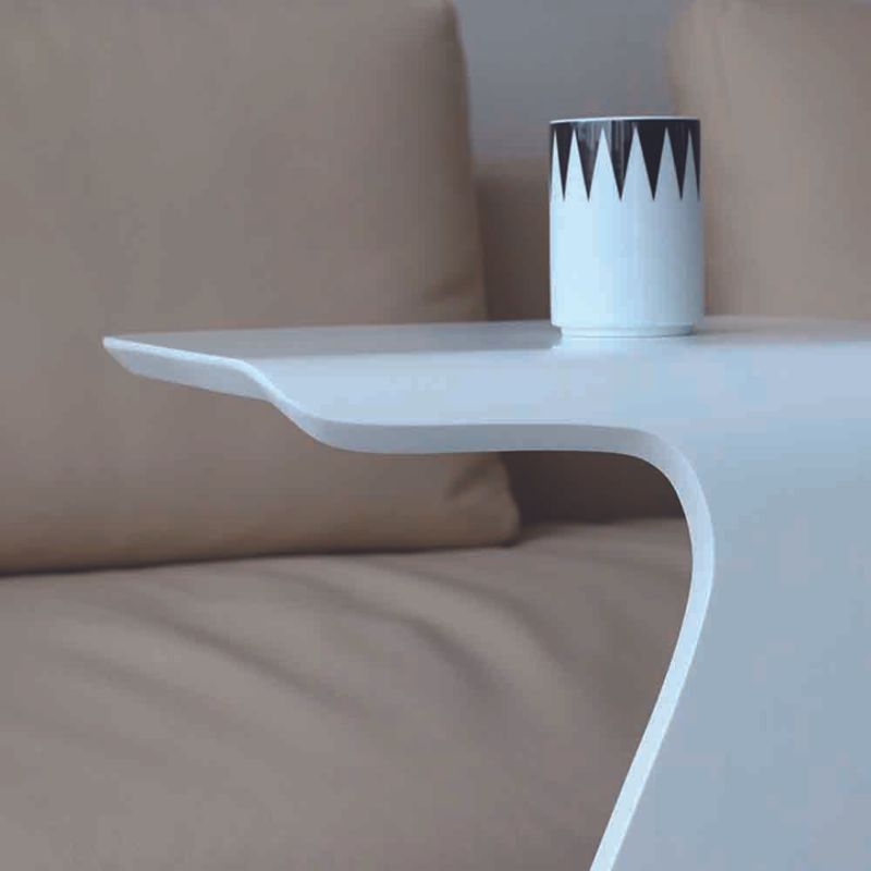 C-Shaped Side Table in Living Room By Luxus Heim