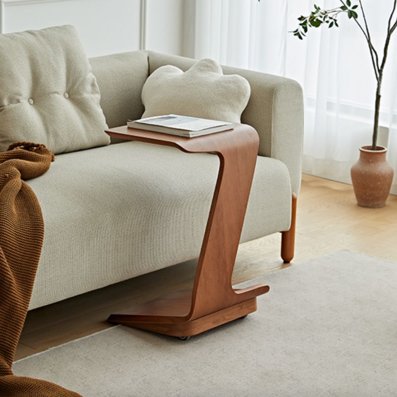 C-Shaped Side Table in Living Room By Luxus Heim