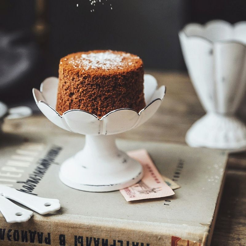 Flower Bed Serving Stand Tray in Elegant Design