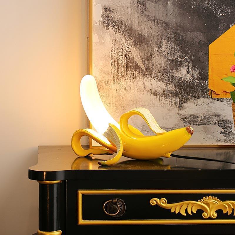 Banana Table Lamp: Whimsical Design & Modern Elegance