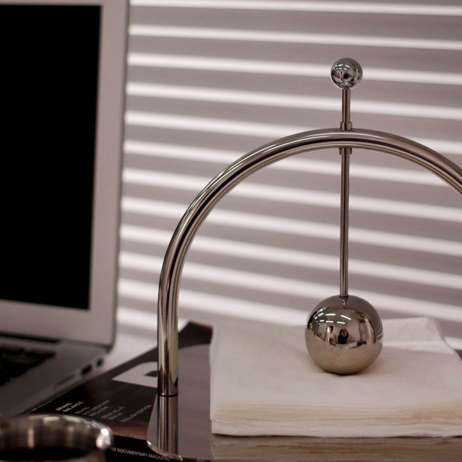 Modern Steel Napkin Holder in Silver - Luxus Heim