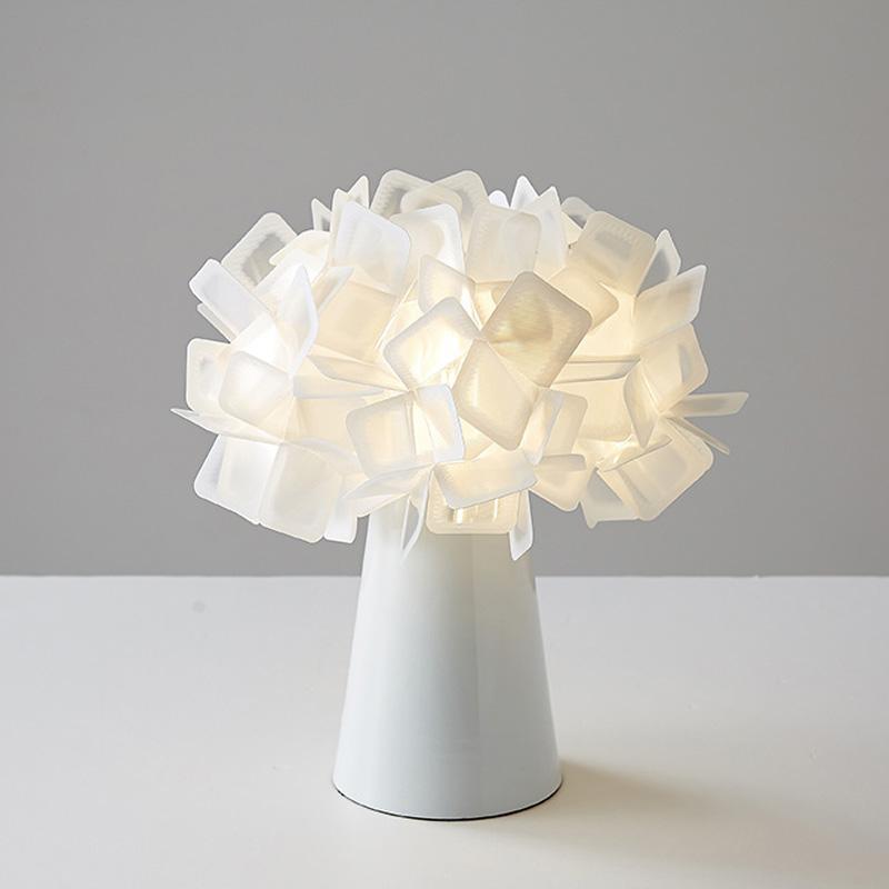 Clezia Flower Table Lamp showcasing a vibrant clustered flower design on LuxusHeim