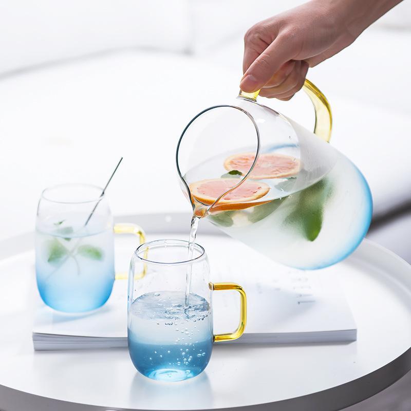 Frosted Blue Glass Drinkware: Elegant & Versatile - Luxus Heim