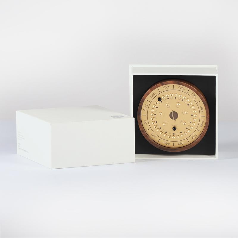 Perpetual Planetary Calendar Made from Black Walnut and Aluminum Alloy - Luxus Heim