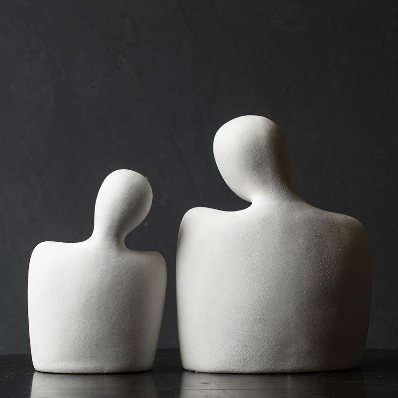 Decorative Figurines Symbolize Eternal Love and Commitment by Luxus Heim