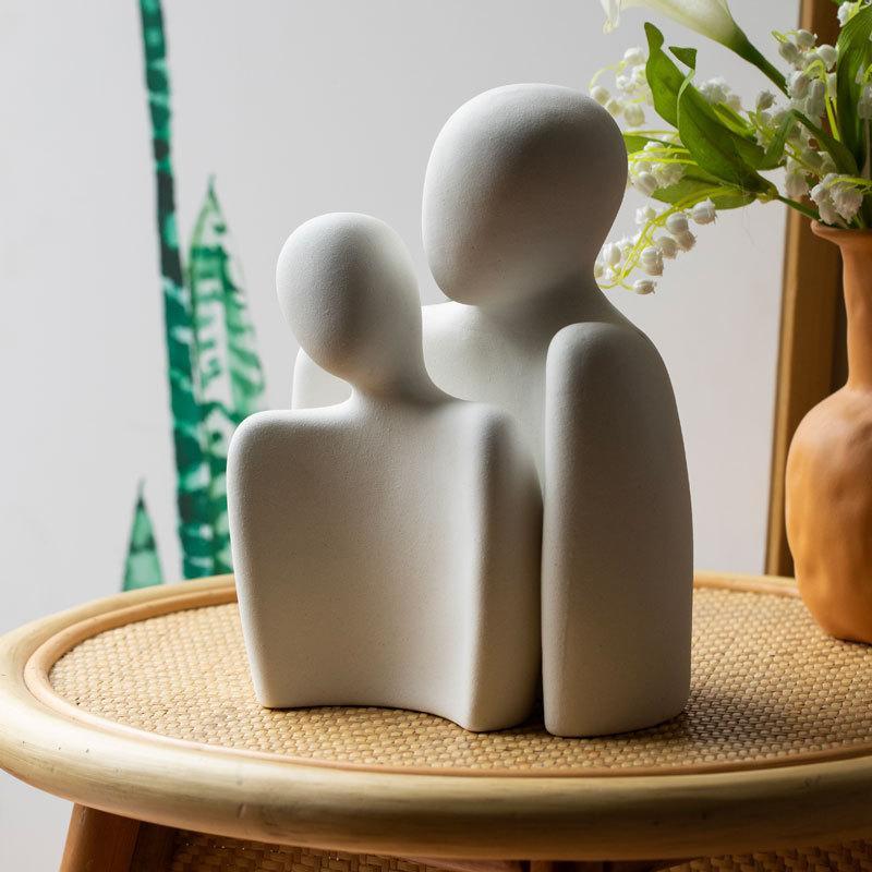 Decorative Figurines Symbolize Eternal Love and Commitment by Luxus Heim