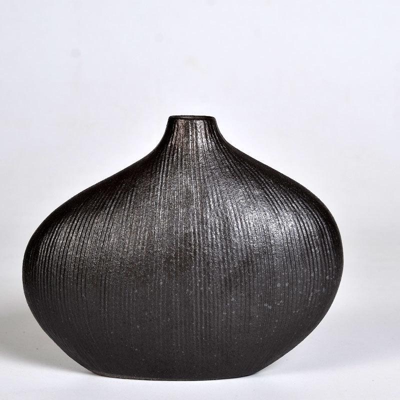  Vortex Matte Ceramic Vase - Luxus Heim